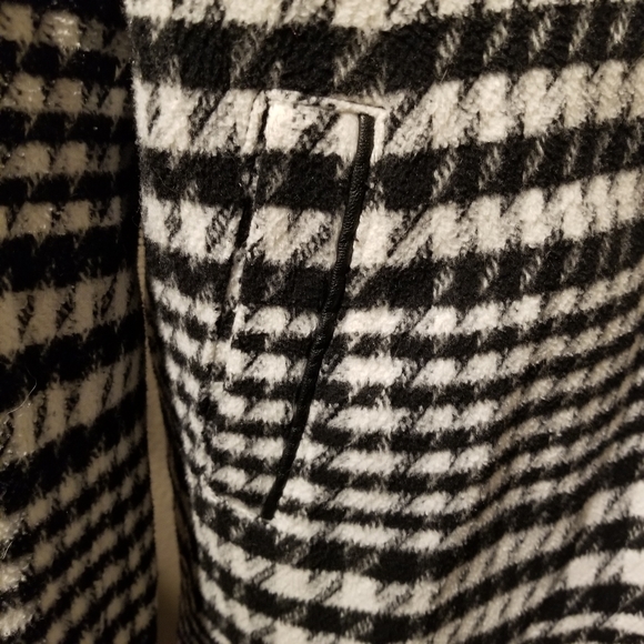 Papaya Weekend Black & White  Coat Size 8 with Pockets - Picture 7 of 9